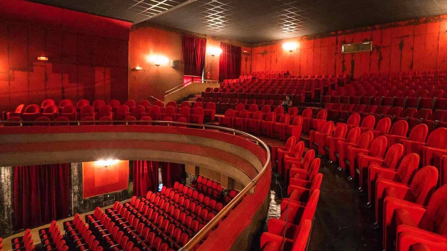 Asmara Opera House from inside edited 1